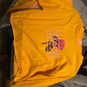 Long sleeve crop top